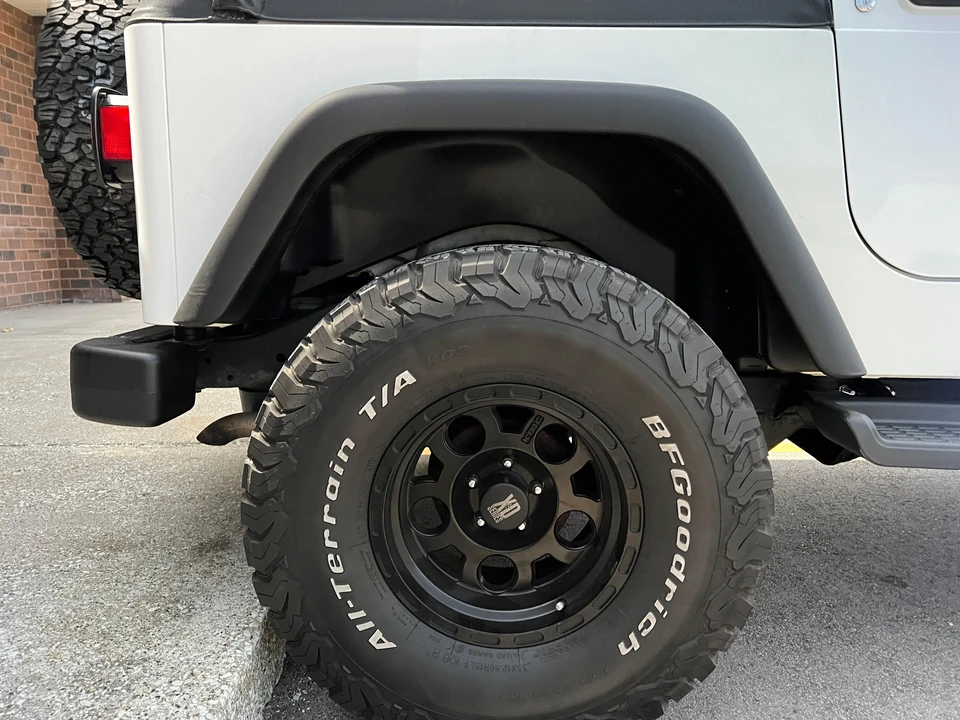 2005 Jeep TJ Wrangler - Image 27 of 31