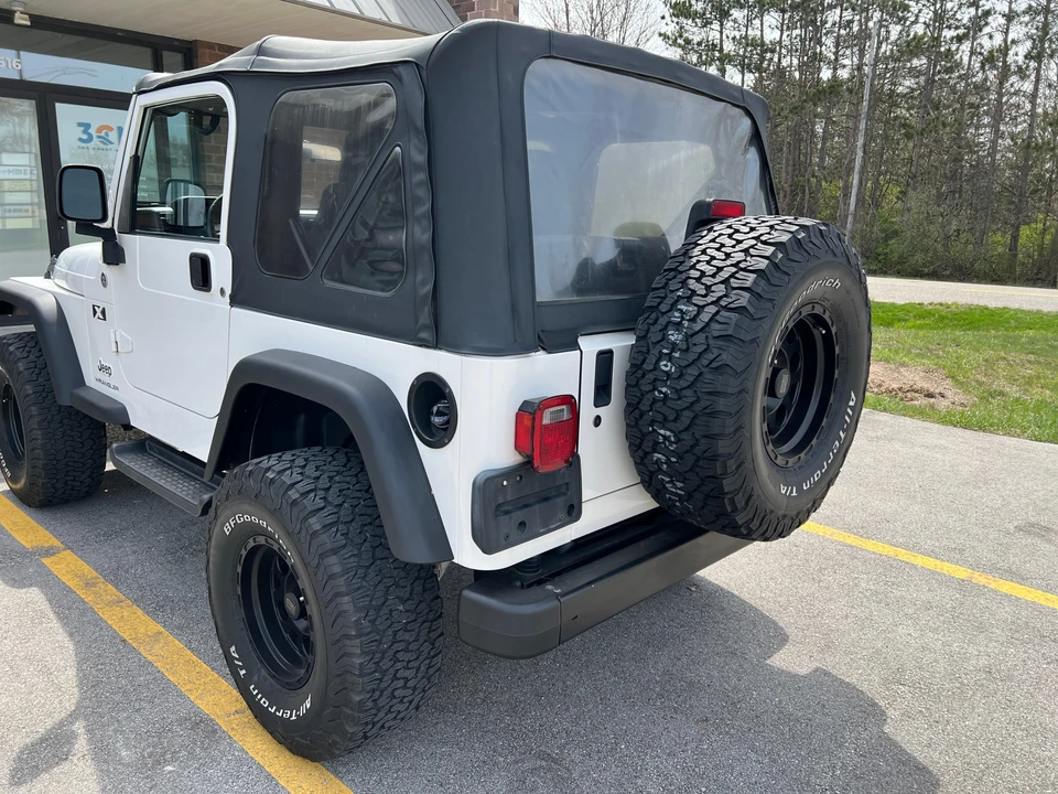 2005 Jeep TJ Wrangler - Image 11 of 31
