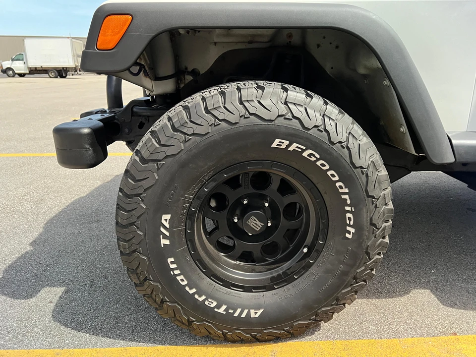 2005 Jeep TJ Wrangler - Image 23 of 31