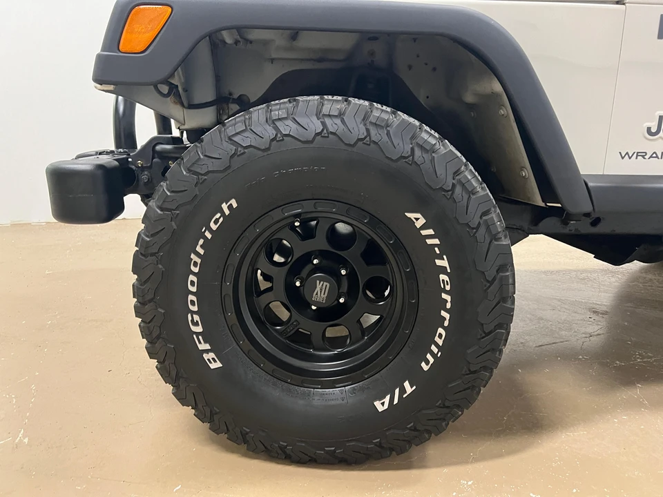 2005 Jeep TJ Wrangler - Image 24 of 31
