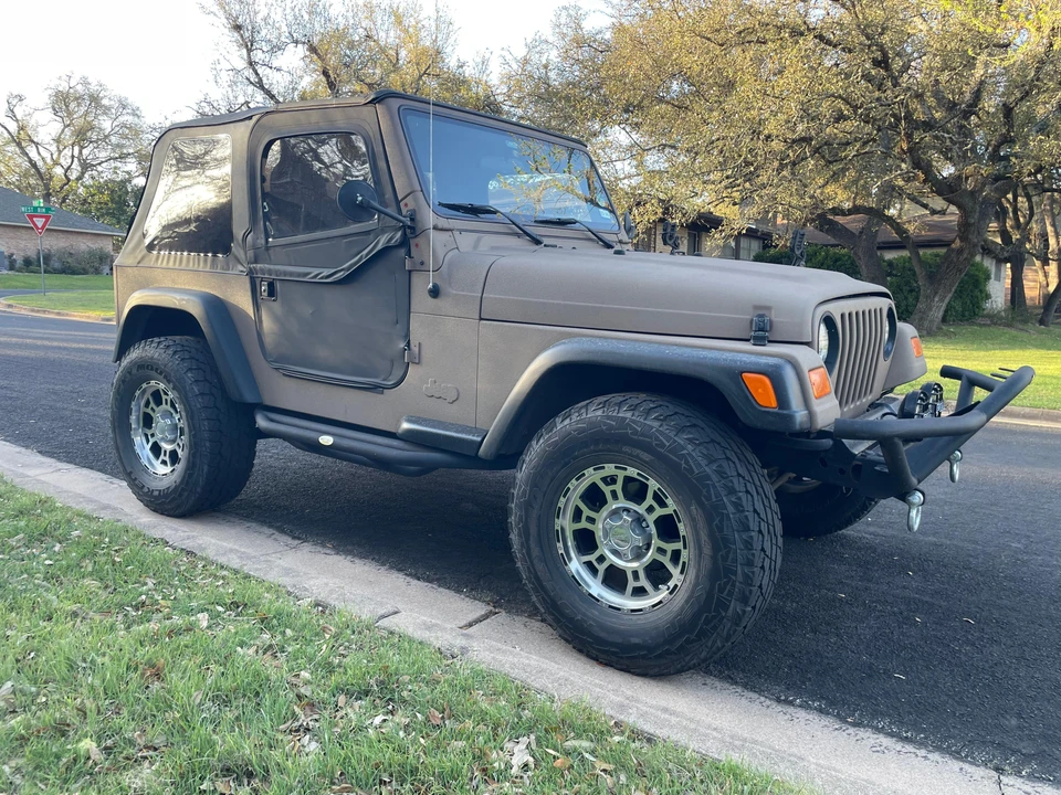 2005 Jeep TJ Wrangler - Image 28 of 31