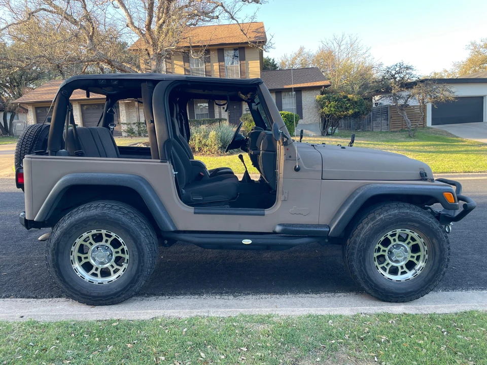 2005 Jeep TJ Wrangler - Image 10 of 31