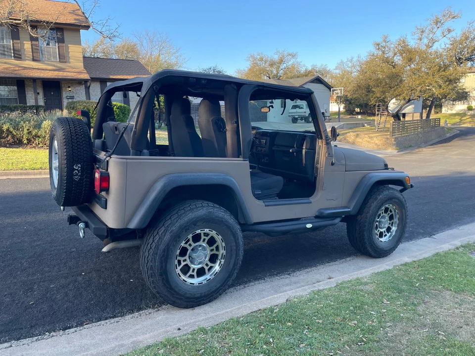 2005 Jeep TJ Wrangler - Image 9 of 31