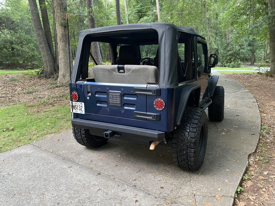 2005 Jeep TJ Wrangler - Image 17 of 31