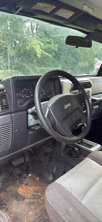 2005 Jeep TJ Wrangler - Image 4 of 13
