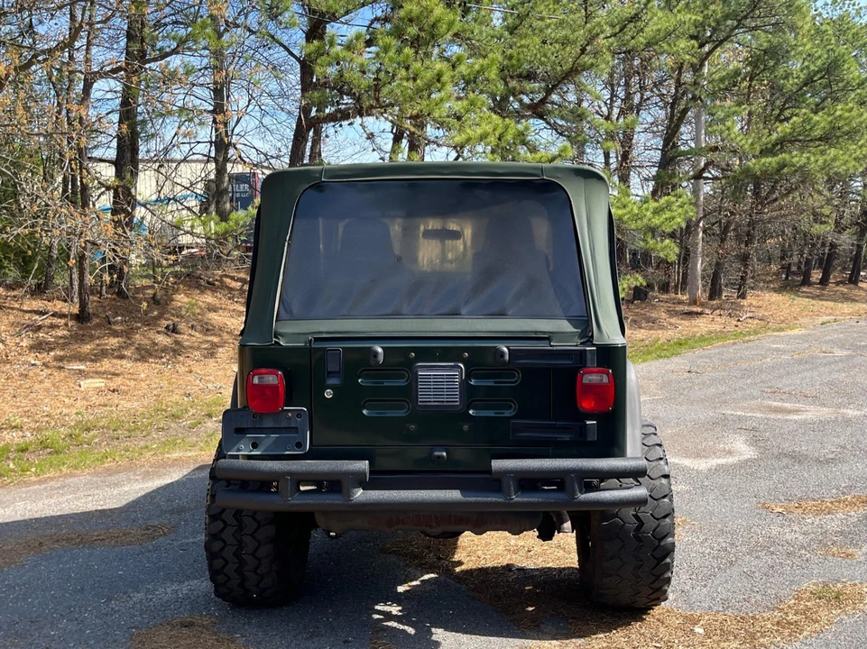 2005 Jeep TJ Wrangler - Image 17 of 31