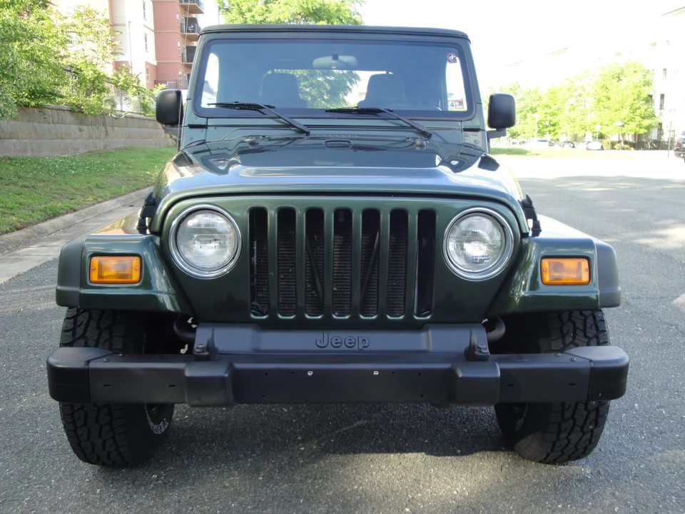 2005 Jeep TJ Wrangler - Image 21 of 31
