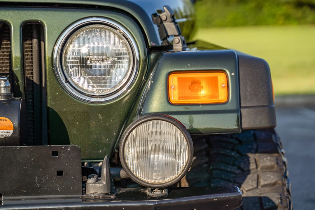 2005 Jeep TJ Wrangler - Image 23 of 31