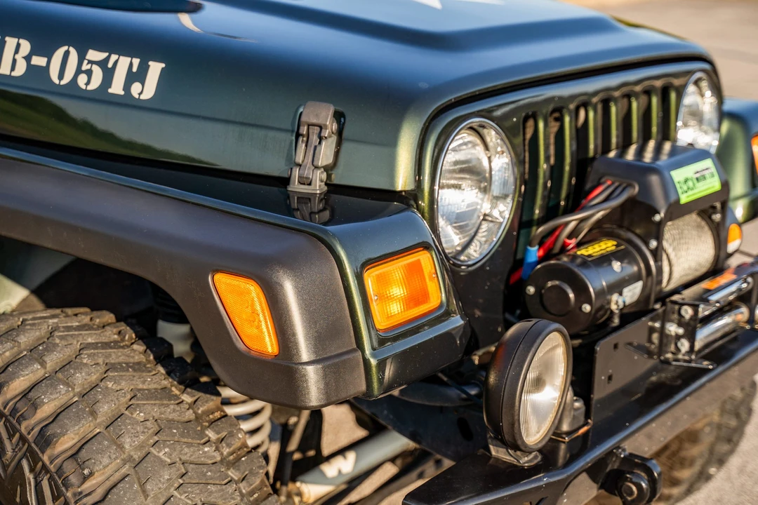 2005 Jeep TJ Wrangler - Image 28 of 31