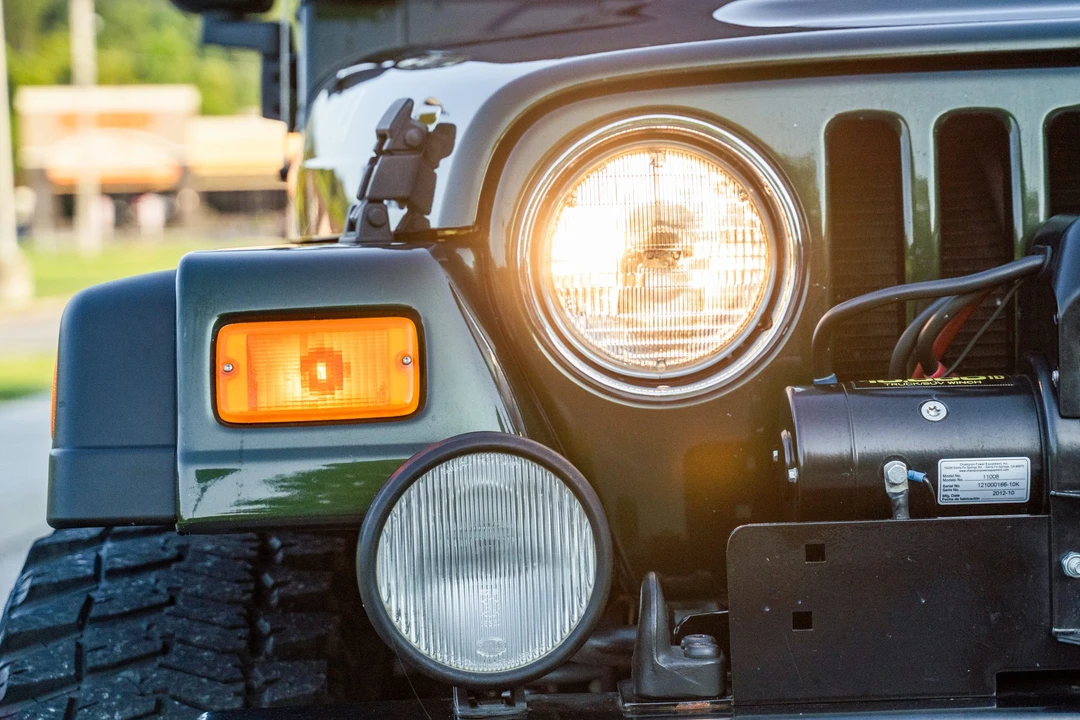 2005 Jeep TJ Wrangler - Image 17 of 31