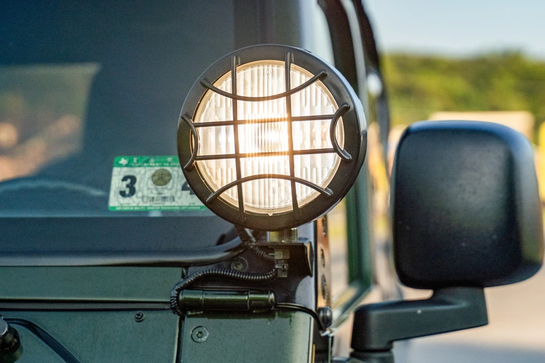 2005 Jeep TJ Wrangler - Image 26 of 31