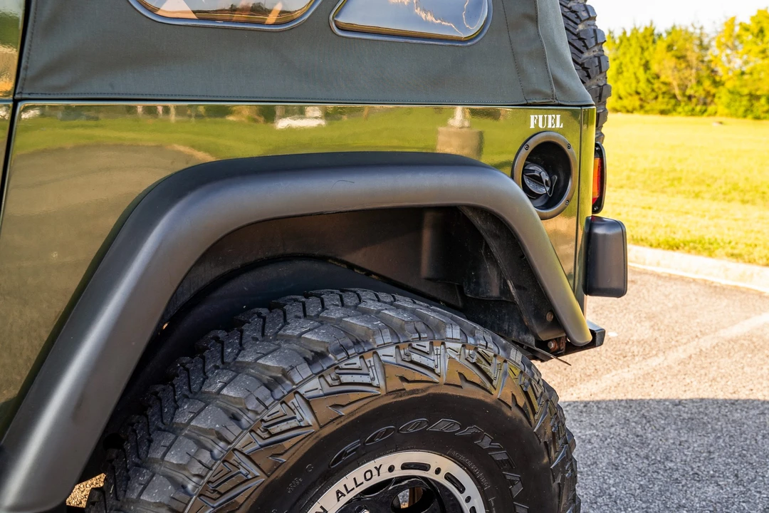 2005 Jeep TJ Wrangler - Image 10 of 31