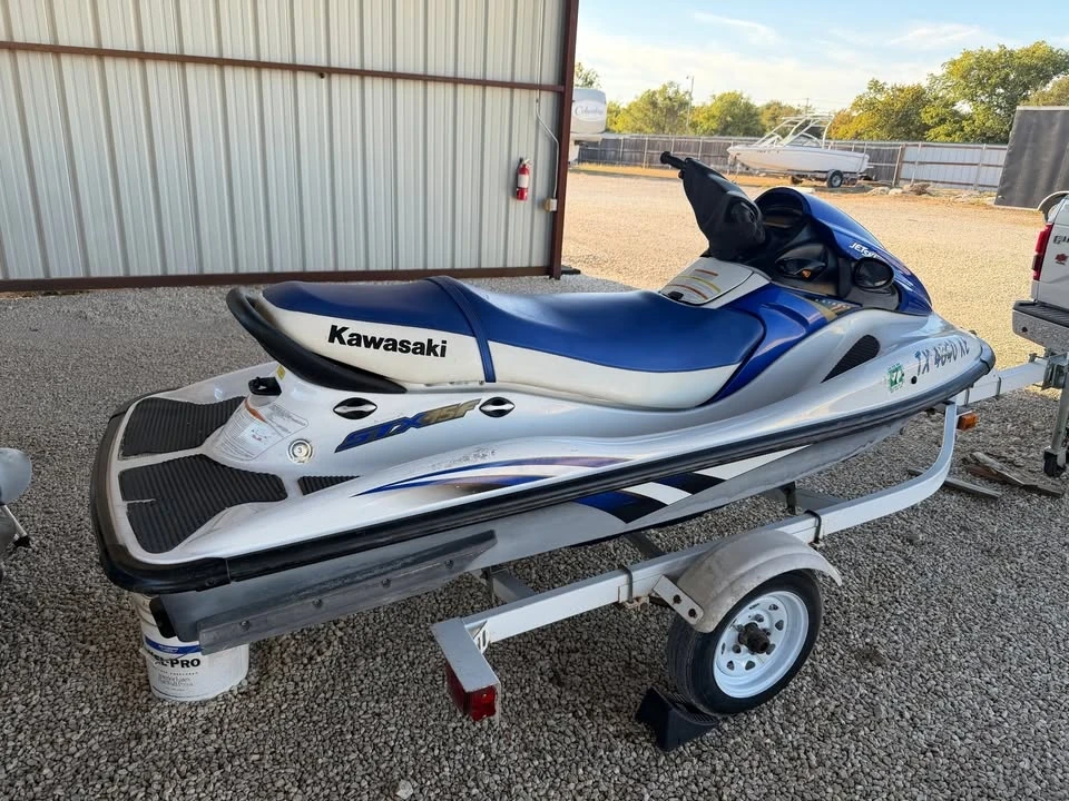 2005 Kawasaki - Image 2 of 3