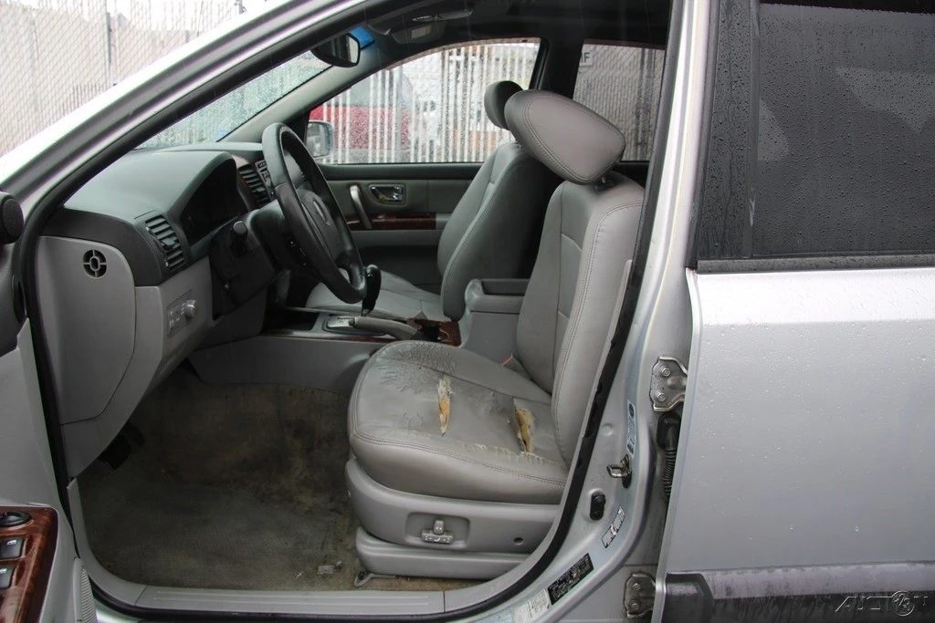 2005 Kia Sorento - Image 12 of 21
