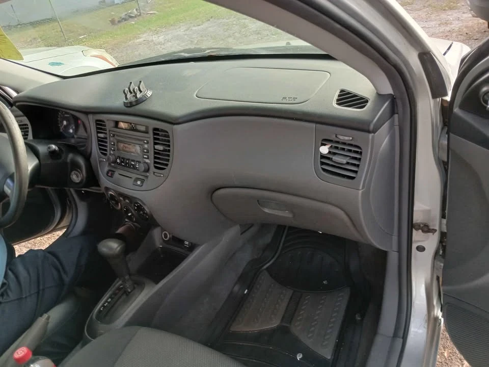 2005 Kia Rio - Image 3 of 5