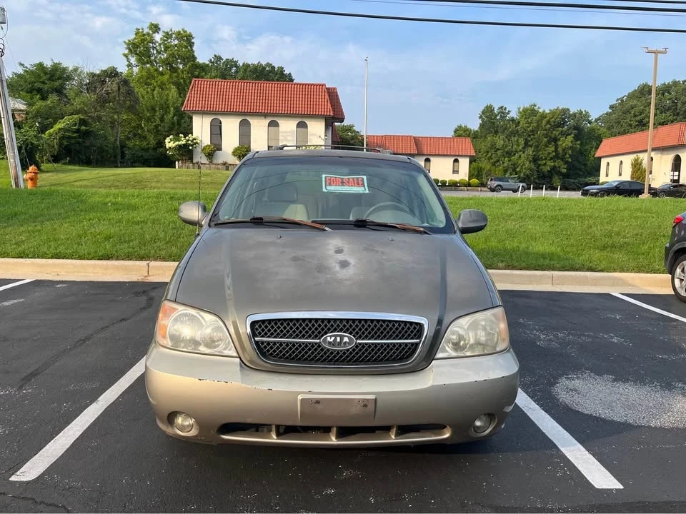 2005 Kia Carnival - Image 4 of 7