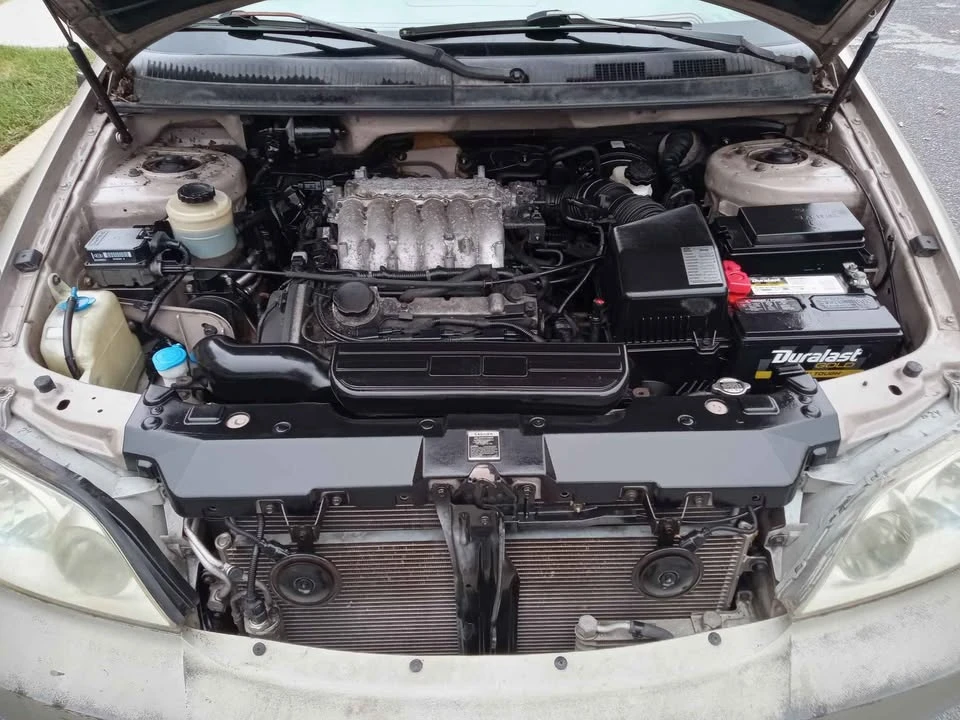2005 Kia Carnival - Image 18 of 18