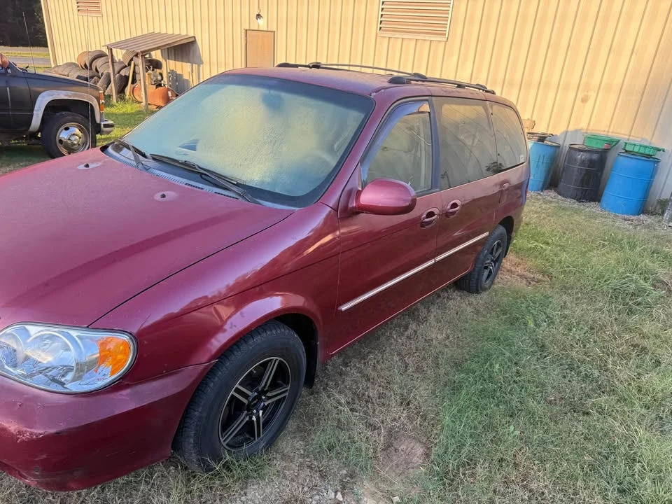 2005 Kia Carnival - Image 3 of 3