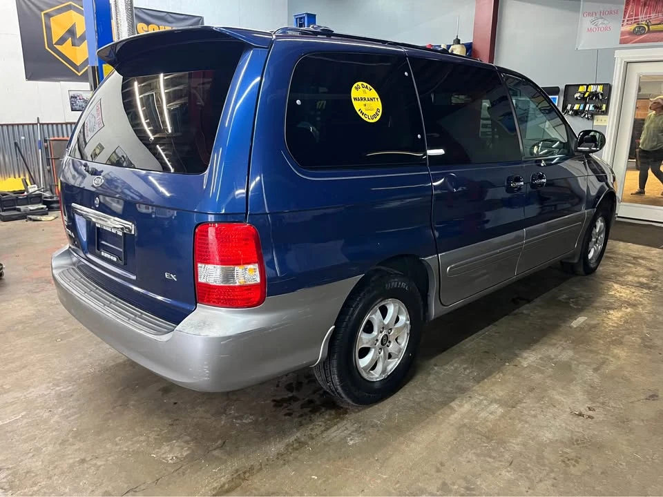 2005 Kia Carnival - Image 7 of 20