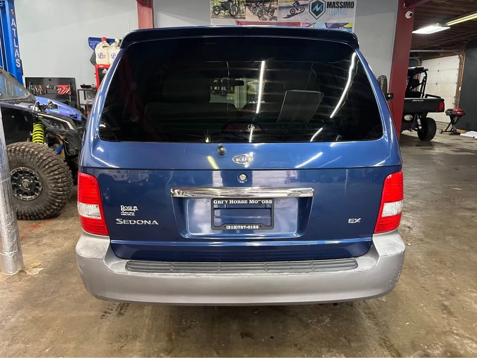 2005 Kia Carnival - Image 6 of 20