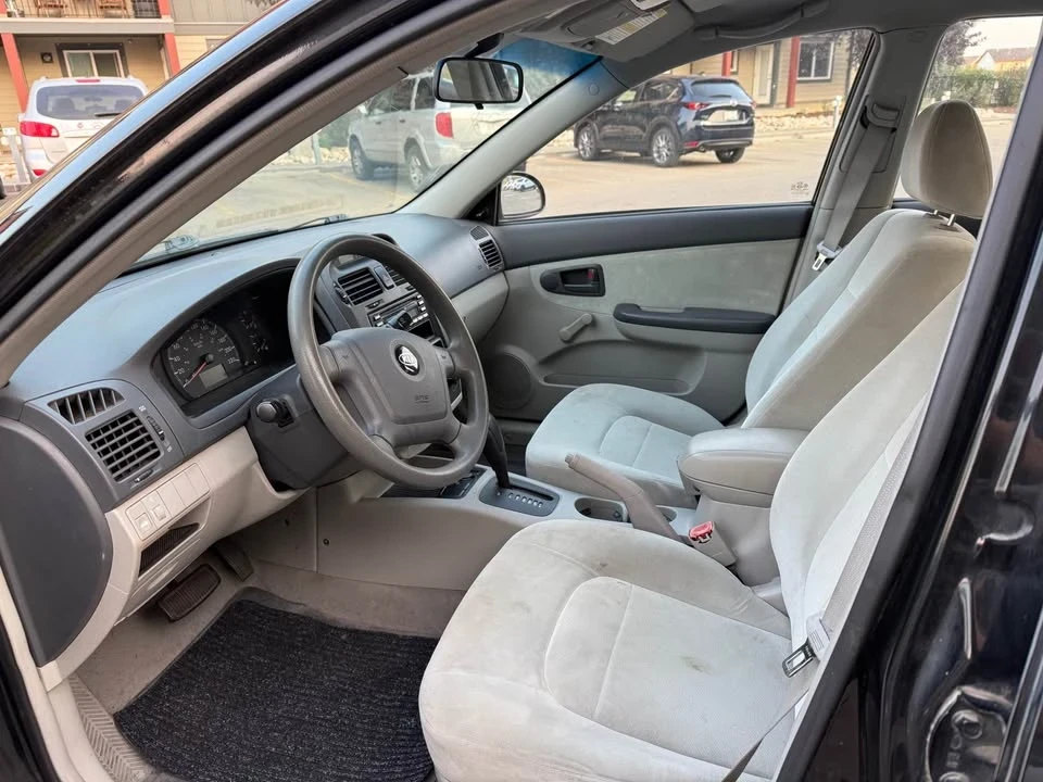 2005 Kia Spectra - Image 6 of 11