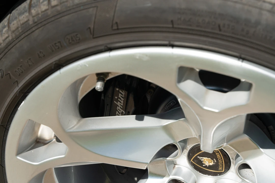 2005 Lamborghini Murcielago - Image 19 of 31