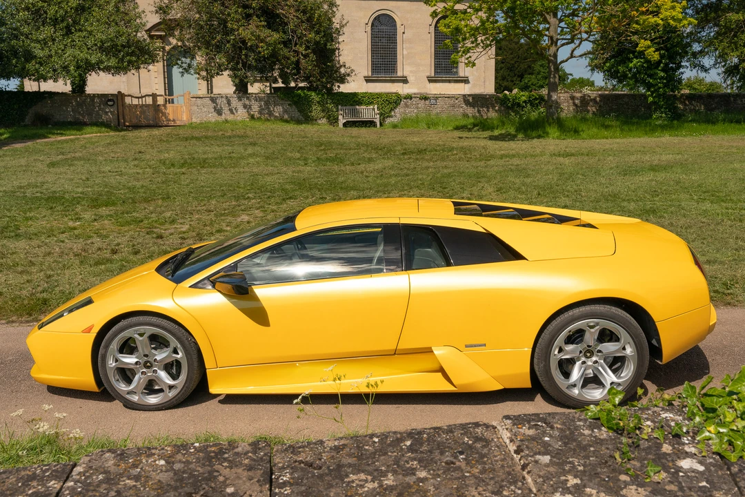 2005 Lamborghini Murcielago - Image 13 of 31
