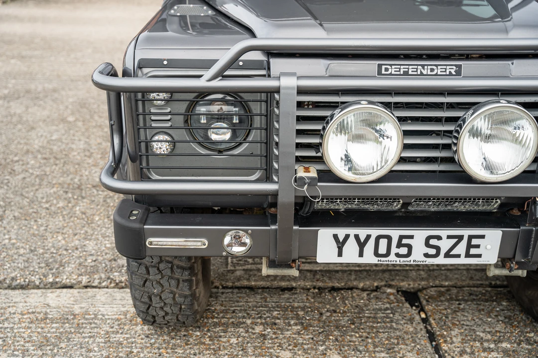 2005 Land Rover Defender 110 - Image 26 of 31
