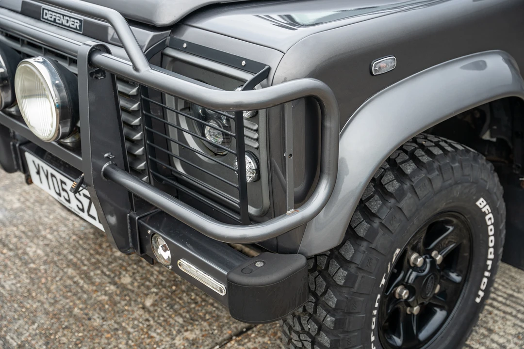 2005 Land Rover Defender 110 - Image 29 of 31