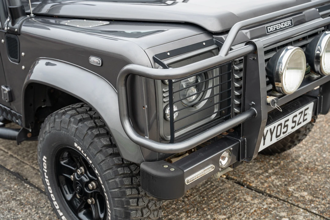 2005 Land Rover Defender 110 - Image 30 of 31