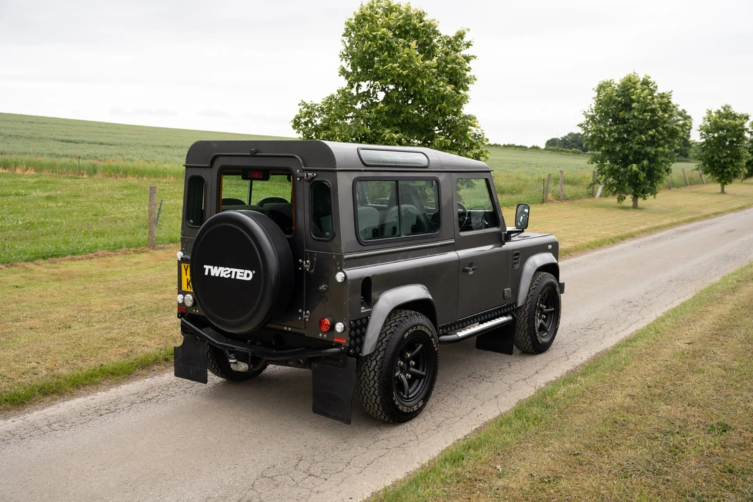 2005 Land Rover Defender 90 - Image 7 of 31