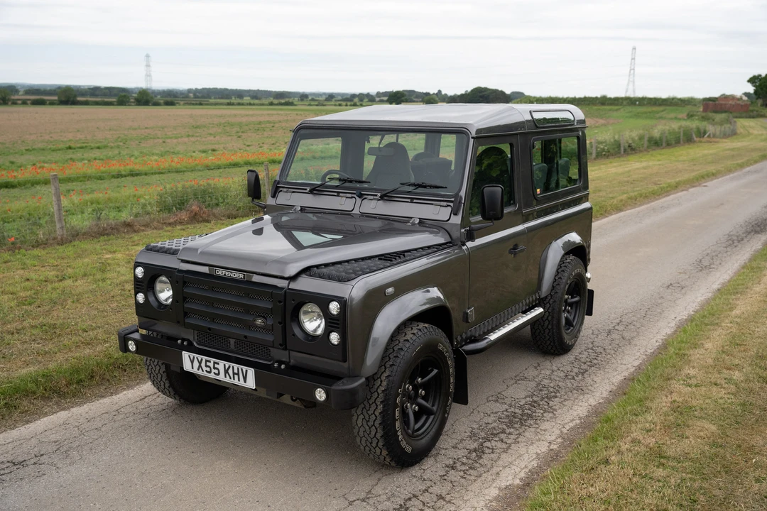 2005 Land Rover Defender 90 - Image 12 of 31