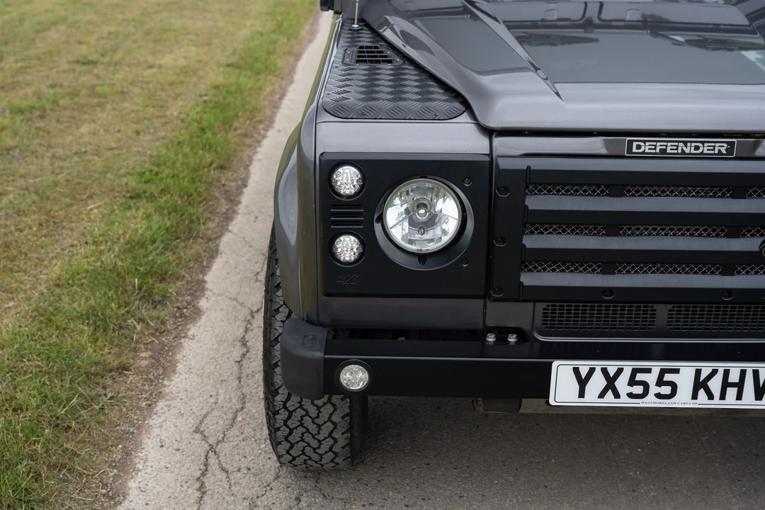 2005 Land Rover Defender 90 - Image 27 of 31