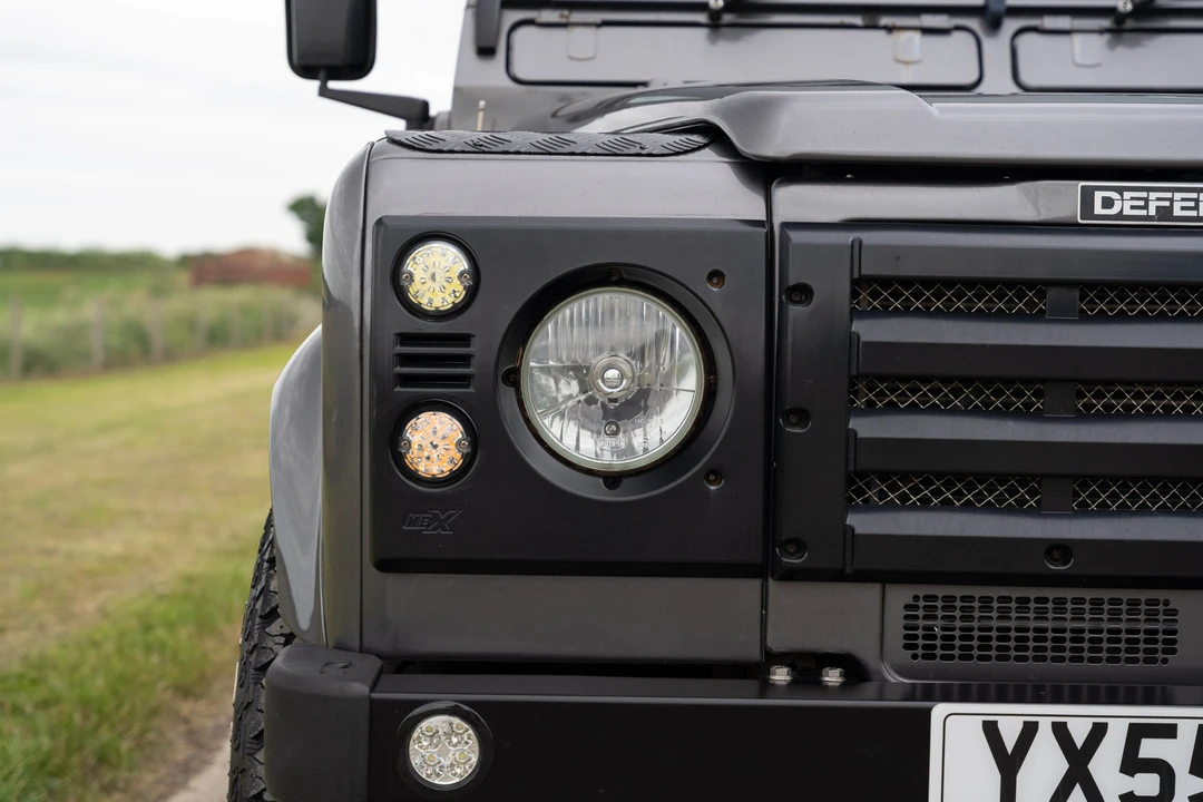 2005 Land Rover Defender 90 - Image 25 of 31