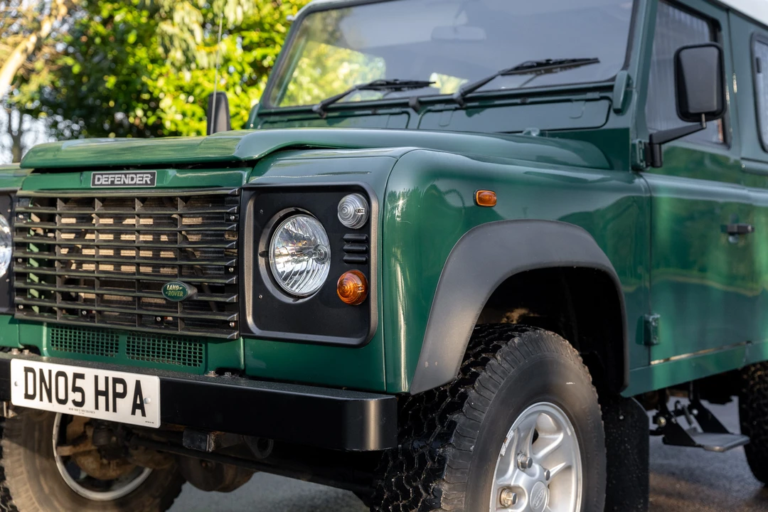 2005 Land Rover Defender 90 - Image 21 of 31