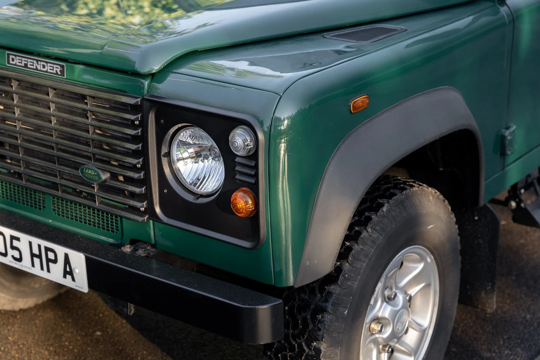 2005 Land Rover Defender 90 - Image 22 of 31