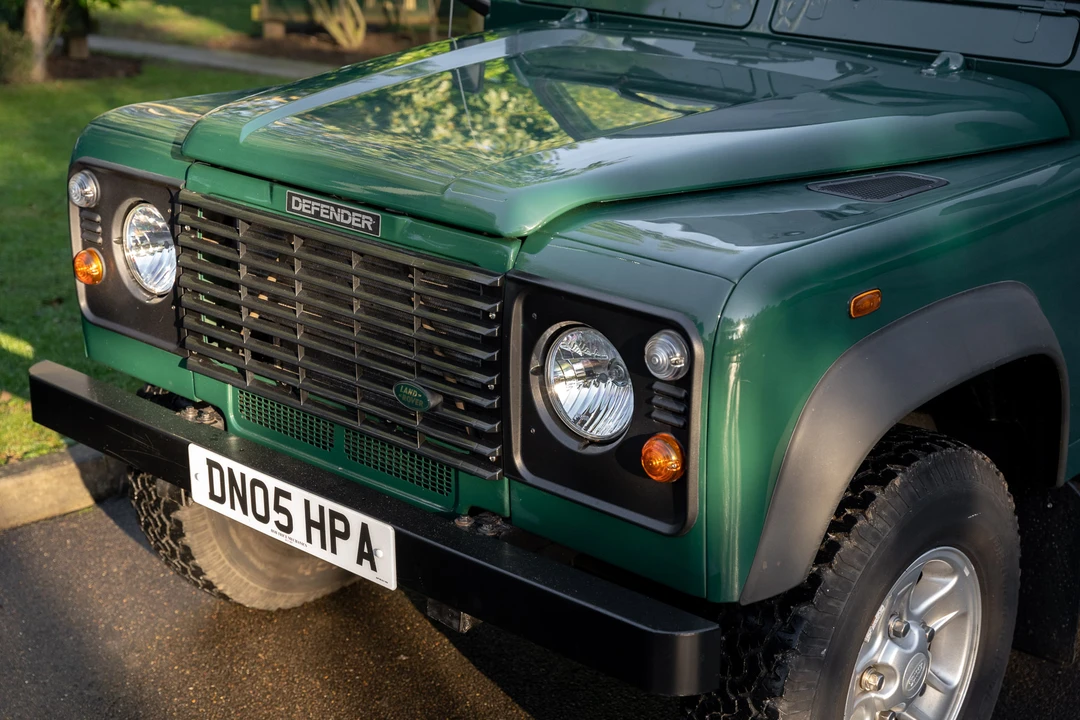 2005 Land Rover Defender 90 - Image 23 of 31