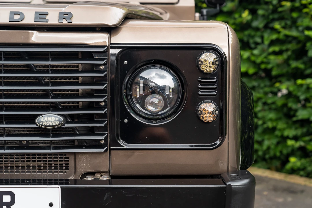 2005 Land Rover Defender 90 - Image 22 of 31