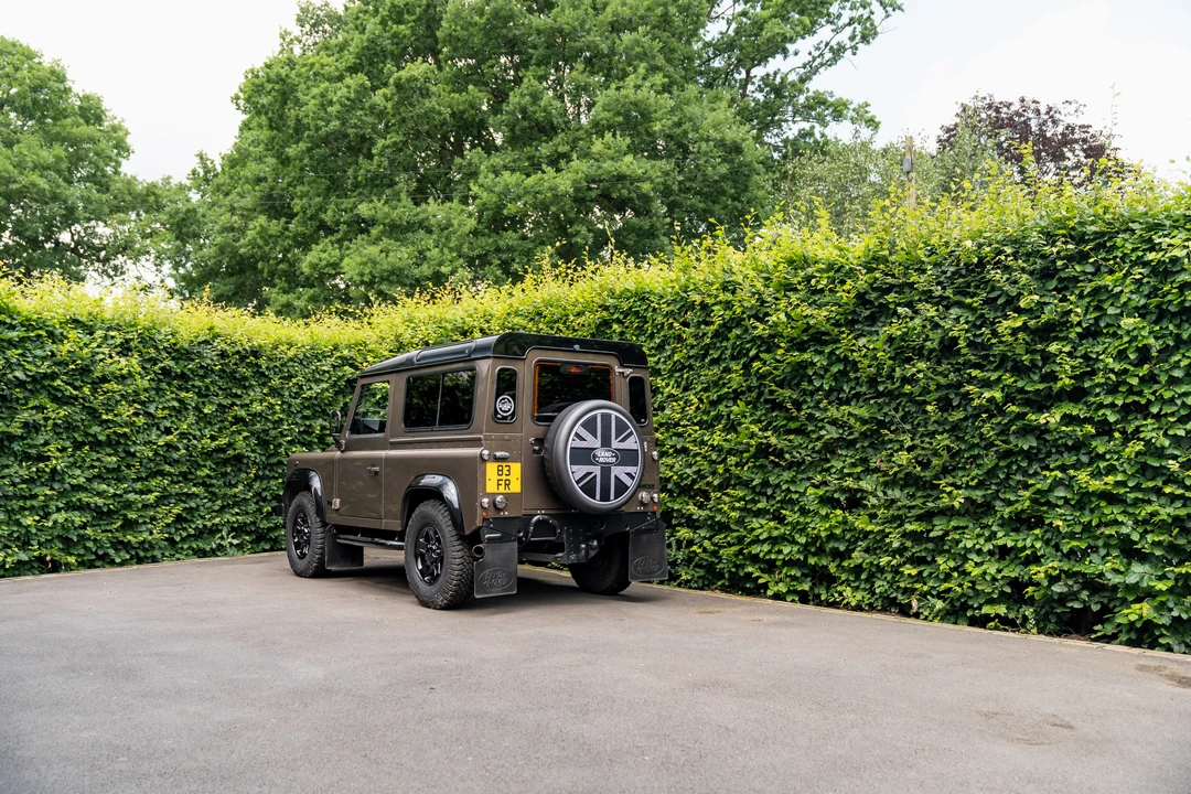 2005 Land Rover Defender 90 - Image 17 of 31