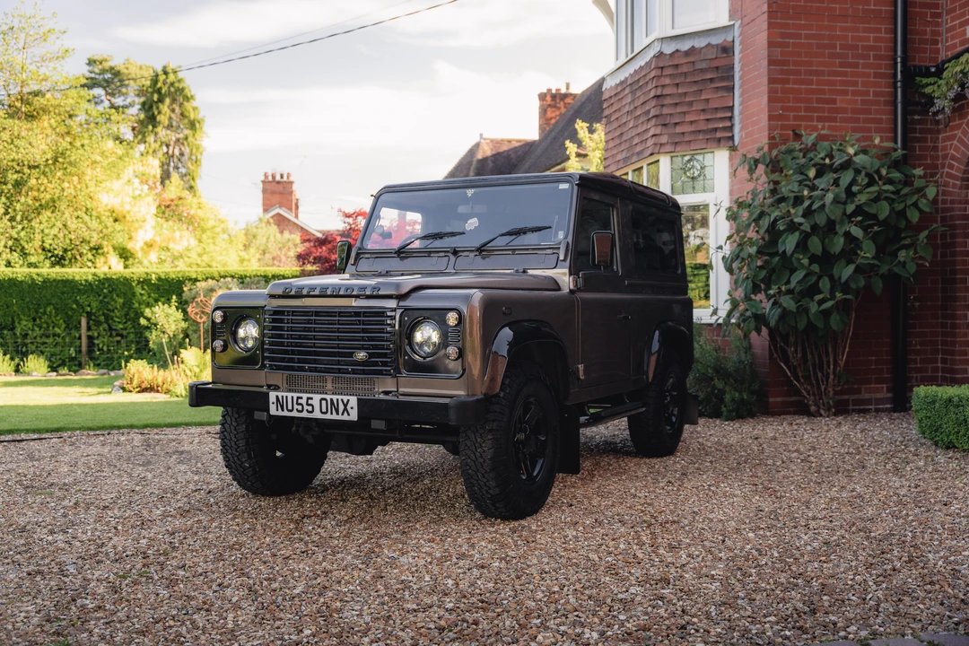 2005 Land Rover Defender 90 - Image 11 of 31