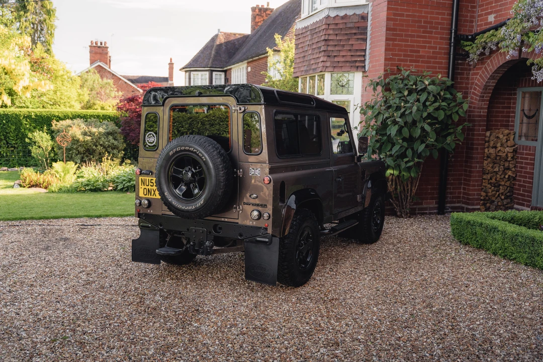 2005 Land Rover Defender 90 - Image 6 of 31