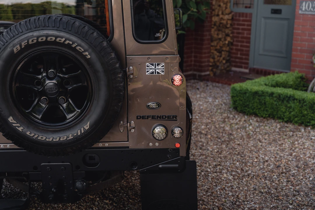 2005 Land Rover Defender 90 - Image 24 of 31