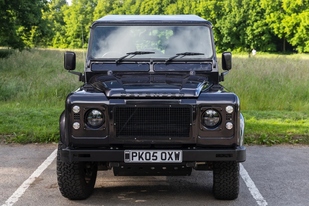 2005 Land Rover Defender 90 - Image 11 of 31