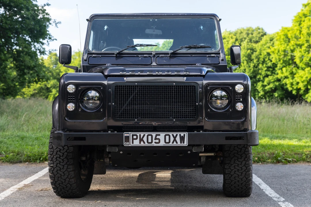 2005 Land Rover Defender 90 - Image 3 of 31