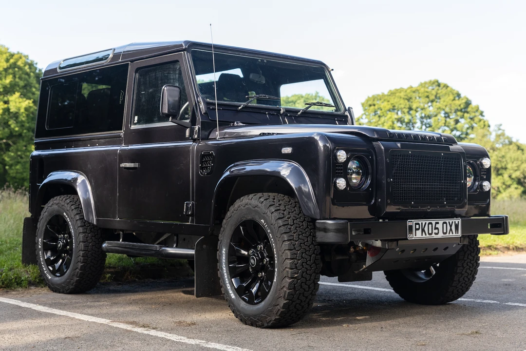 2005 Land Rover Defender 90 - Image 12 of 31