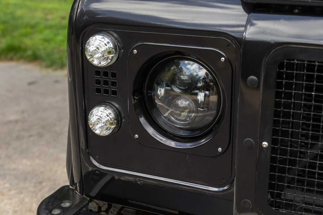 2005 Land Rover Defender 90 - Image 19 of 31