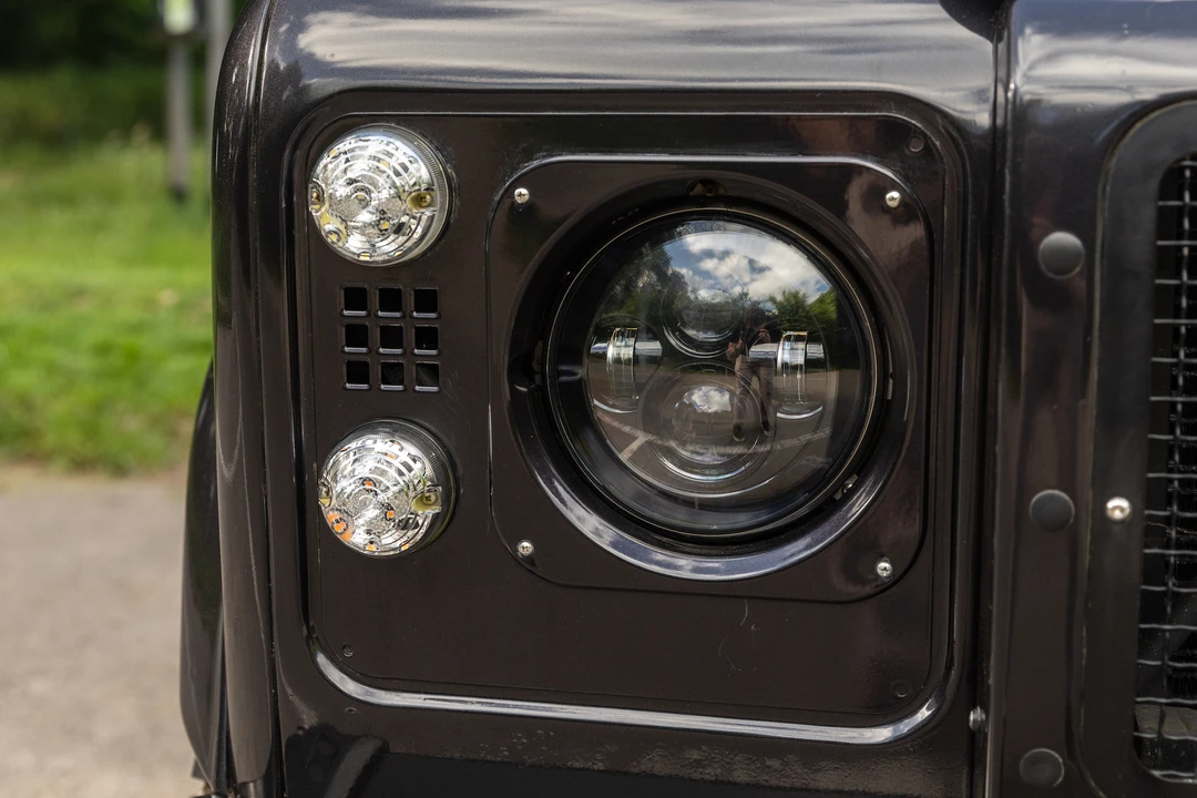 2005 Land Rover Defender 90 - Image 20 of 31