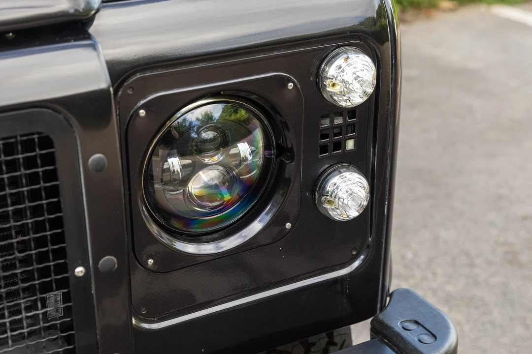 2005 Land Rover Defender 90 - Image 21 of 31