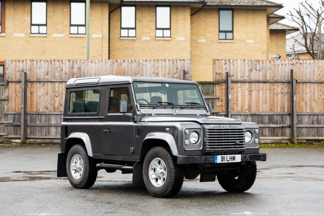 2005 Land Rover Defender 90 - Image 3 of 31