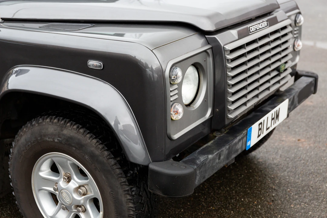 2005 Land Rover Defender 90 - Image 19 of 31